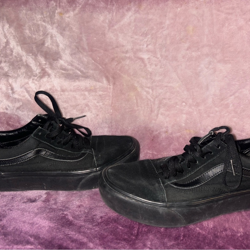 Vans triple Black 7M 8.5W
